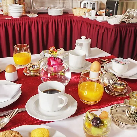 Ξενοδοχείο D'haussonville 4*