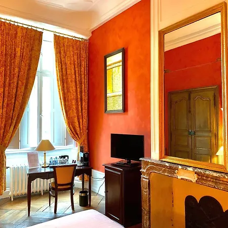 D'haussonville 4*