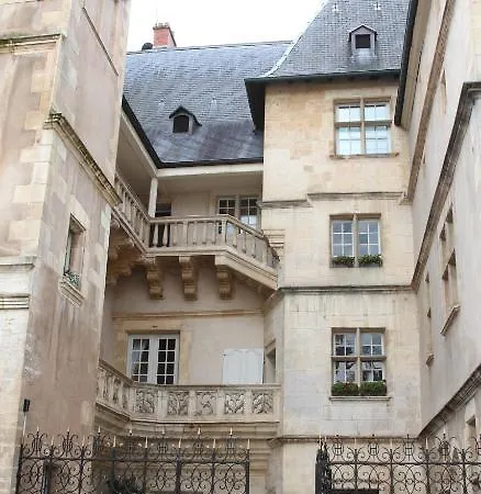 D'haussonville Hotell 4*