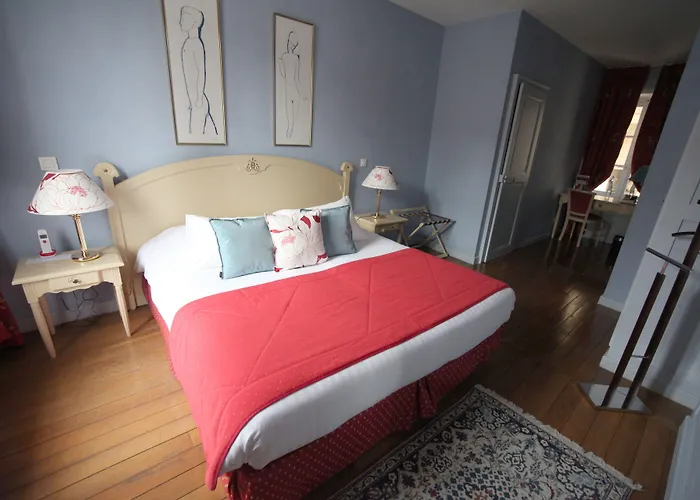 D'haussonville Hotel 4*